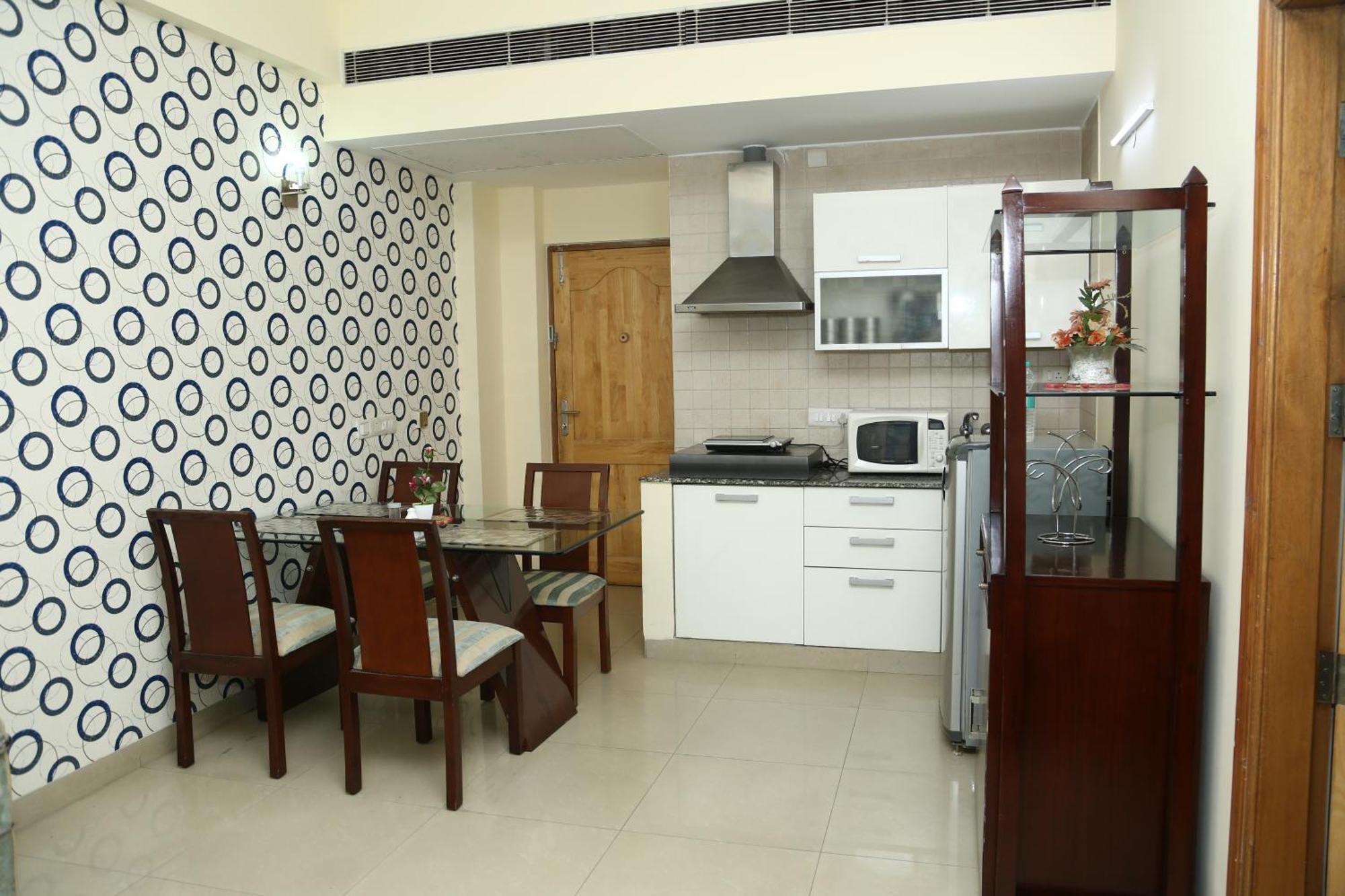 Imperial Apartment Fortis Гургаон Экстерьер фото